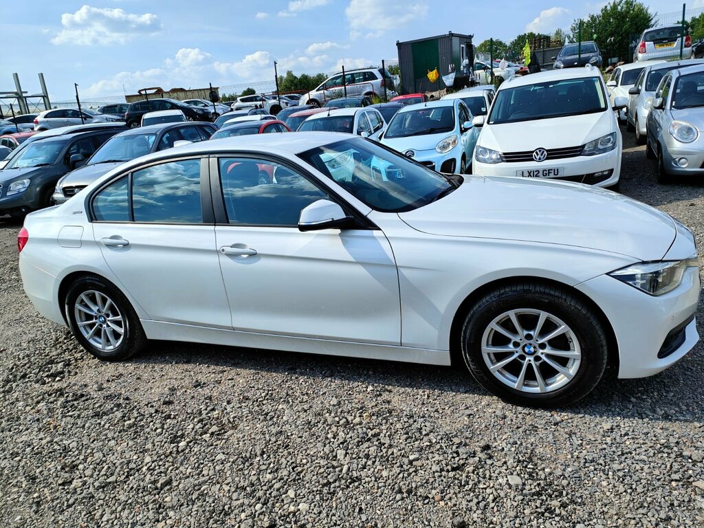 Compare BMW 3 Series 2017 Bmw 3 Seriesnbsp2.0 330E 7.6Kwh Se Euro AU67OCC White