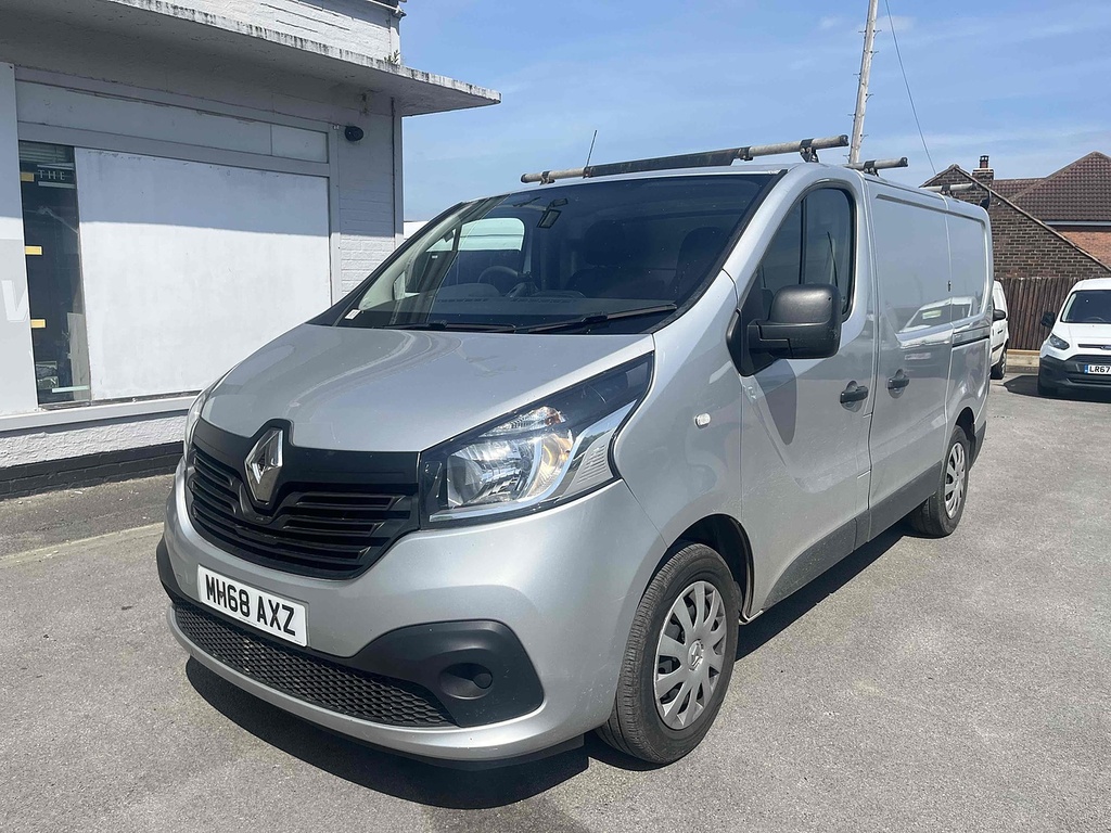 Compare Renault Trafic Dci Energy 27 Business MH68AXZ Silver