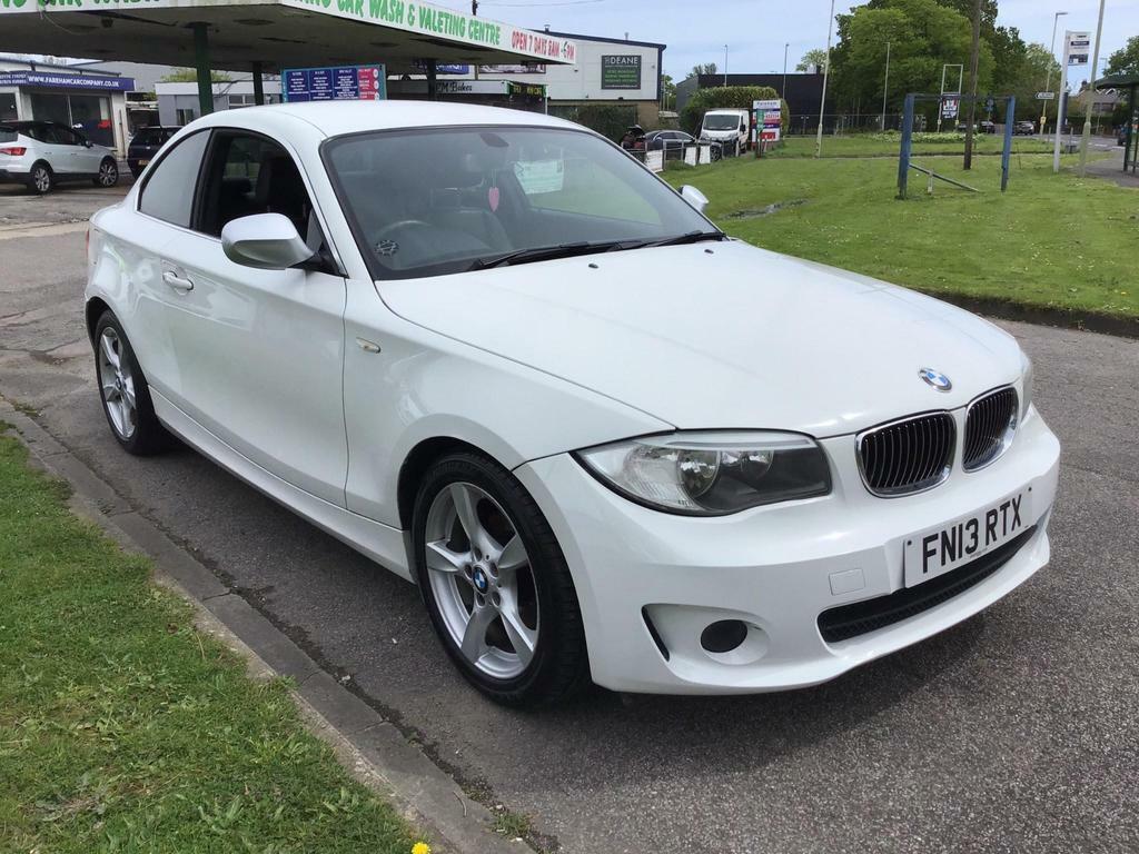 Compare BMW 1 Series 2.0 118D Exclusive Edition Euro 5 Ss FN13RTX White