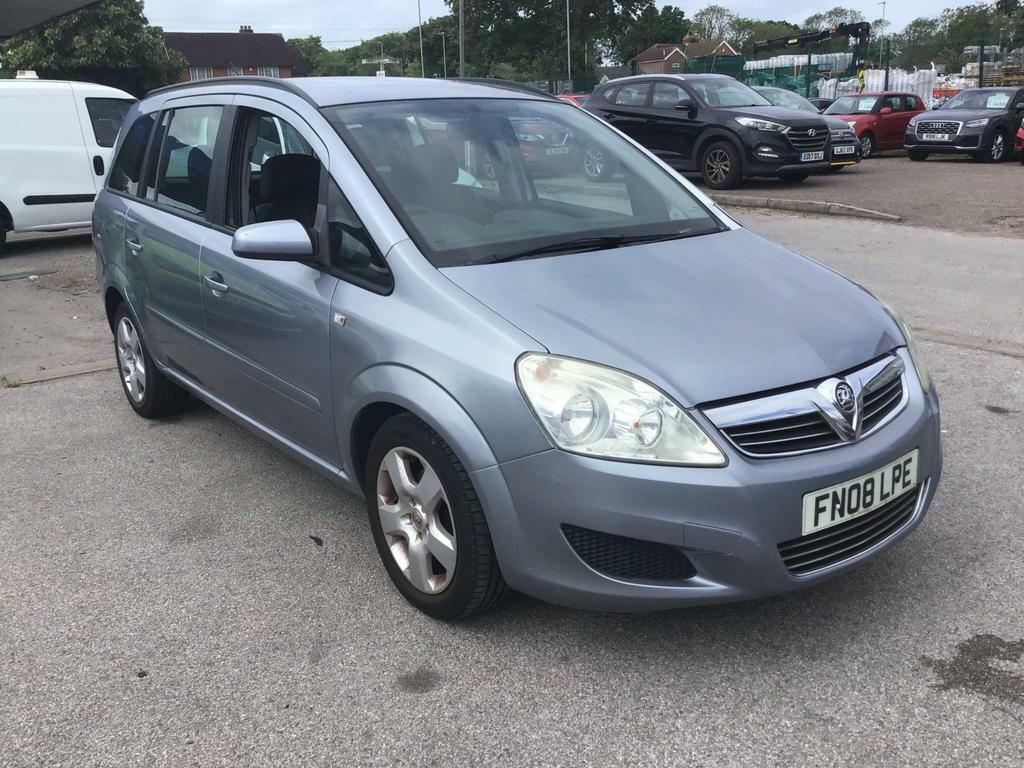 Compare Vauxhall Zafira 1.6 Exclusiv Euro 4 FN08LPE Silver