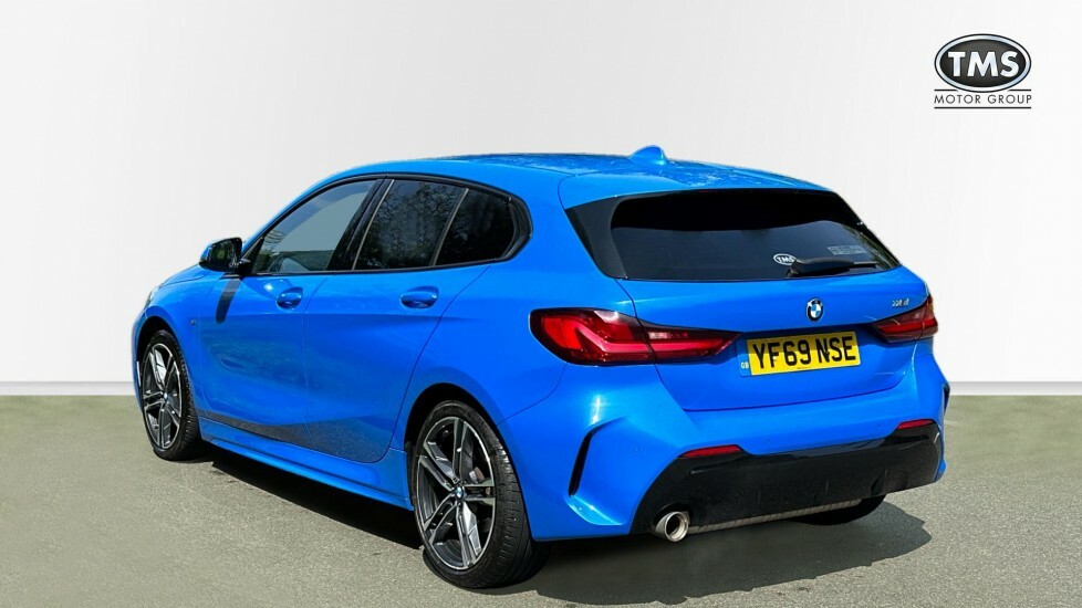 Compare BMW 1 Series 1.5 118I M Sport Dct Euro 6 Ss YF69NSE Blue