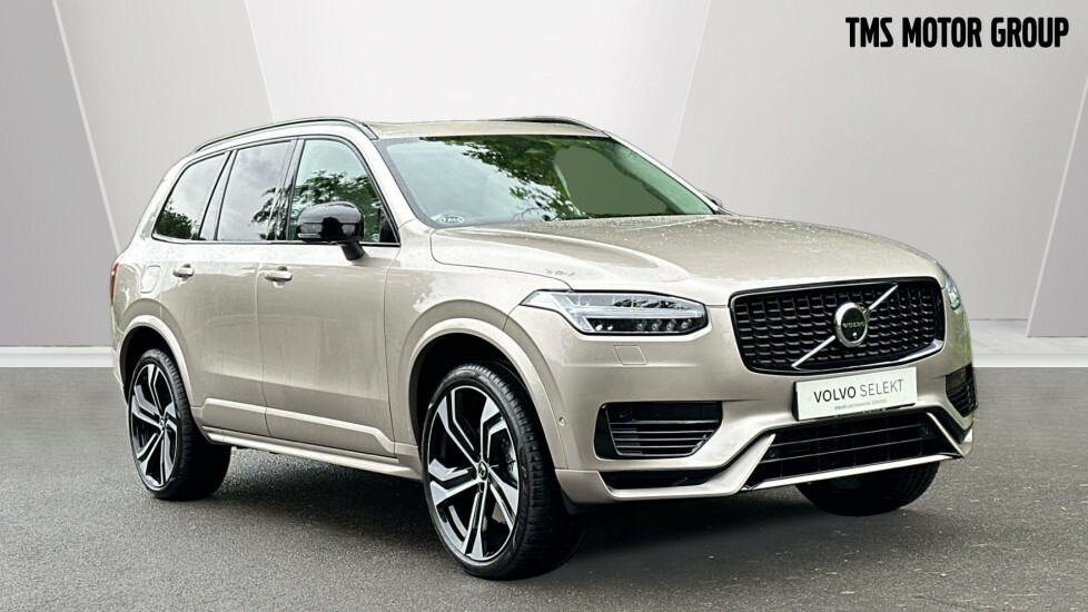 Compare Volvo XC90 Recharge Ultimate, T8 Awd Plug-in Hybrid, BG24UFZ 