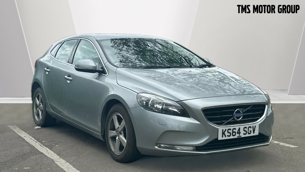 Volvo V40 D2m Se - Low Miles Heated Seats Screen Rear Silver #1