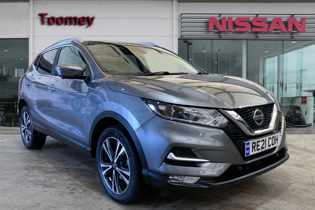 Compare Nissan Qashqai 1.3 Dig T N Connecta Suv Dct RE21COH Grey