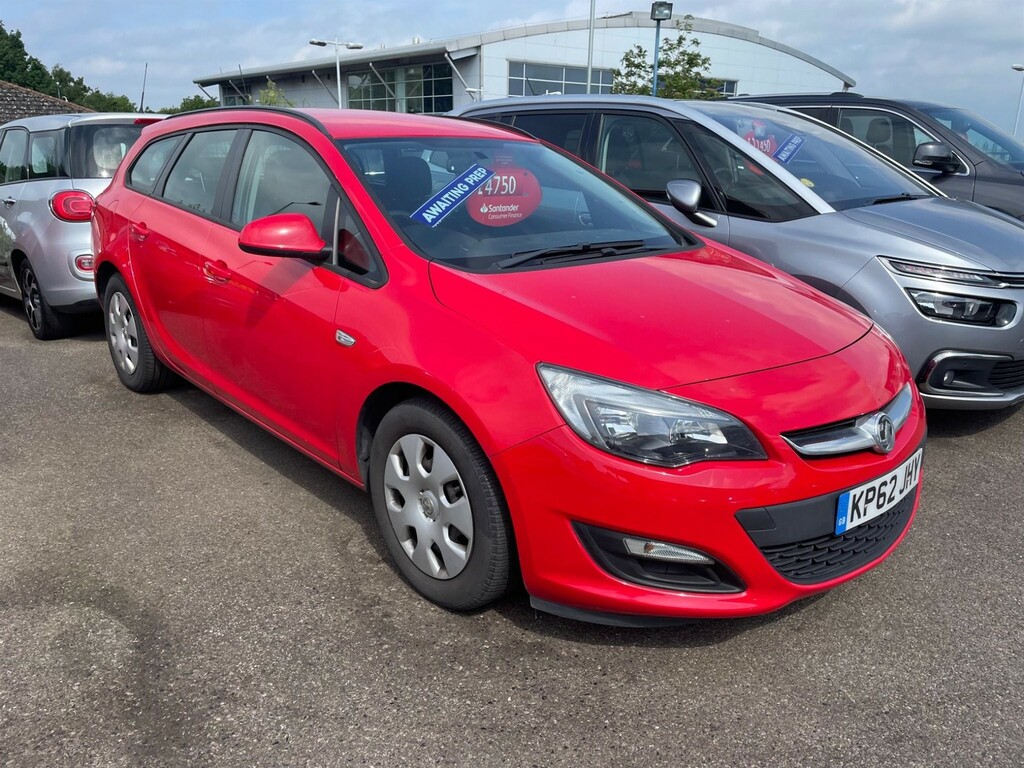 Compare Vauxhall Astra 1.3 Cdti Ecoflex Es Sports Tourer Euro 5 Ss KP62JHY Red