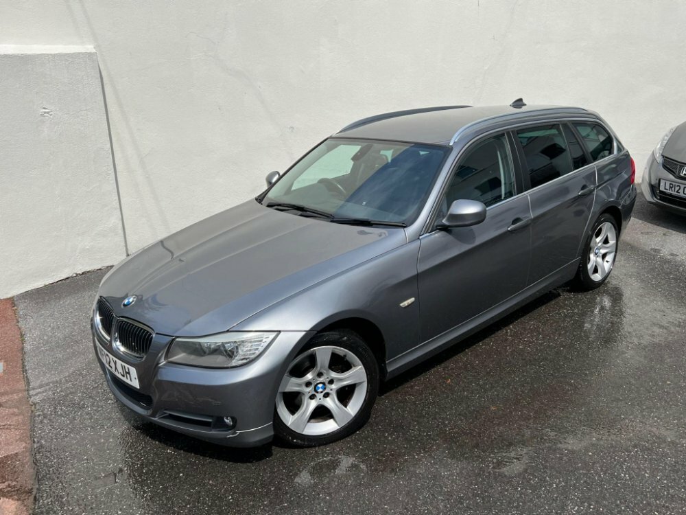 Compare BMW 3 Series 2.0 318D Exclusive Edition Touring Steptronic Euro WF12XJH Grey