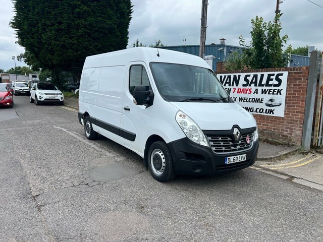 Compare Renault Master 2.3 Mm33 Business Energy Dci 145 Bhp DL68LPN White