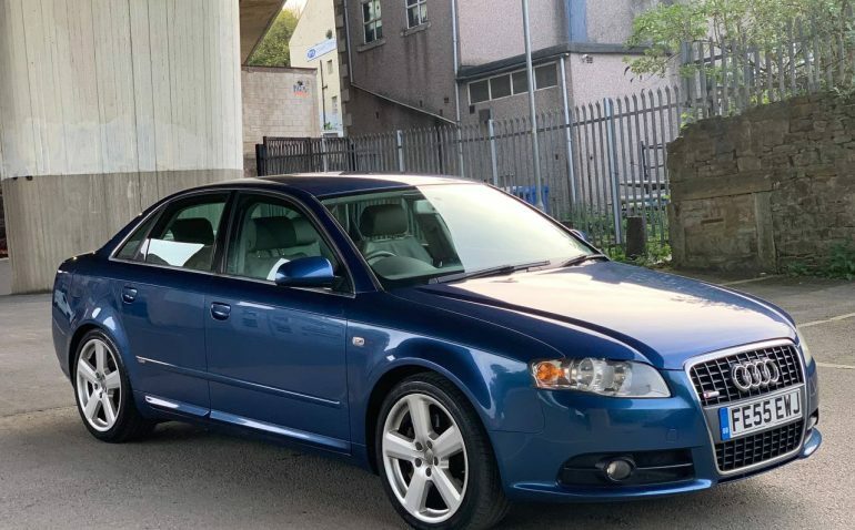 Compare Audi A4 Petrol FE55EWJ Blue