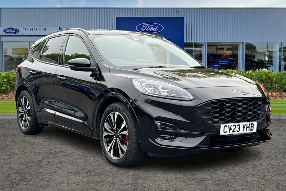 Compare Ford Kuga 1.5 Ecoboost 150 St-line X Edition With Panora CV23YHB Black