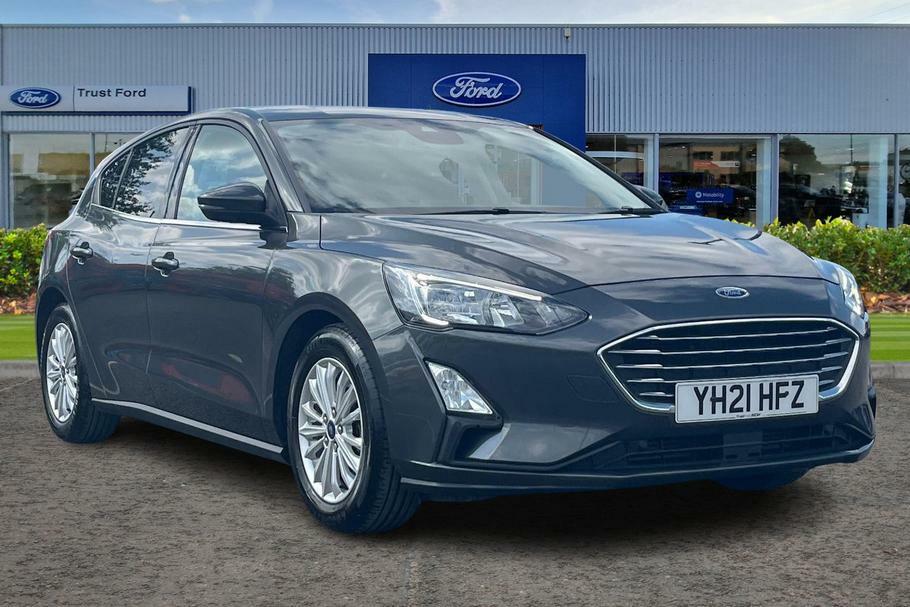 Compare Ford Focus 1.0 Ecoboost Hybrid Mhev 125 Titanium Edition- Wit YH21HFZ Grey