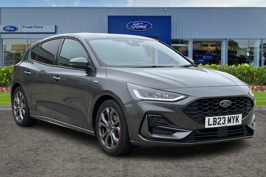 Compare Ford Focus St-line 1.0 125Ps Ecoboost Inc Parking Pack, Winte LB23MYK Grey