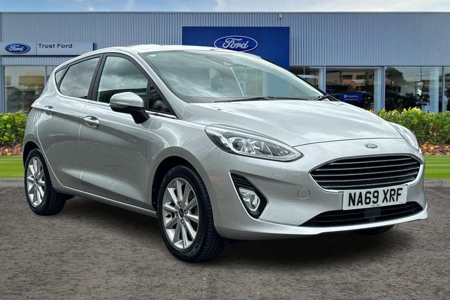 Compare Ford Fiesta 1.0 Ecoboost Titanium With Sync 3 Satellite Na NA69XRF Silver