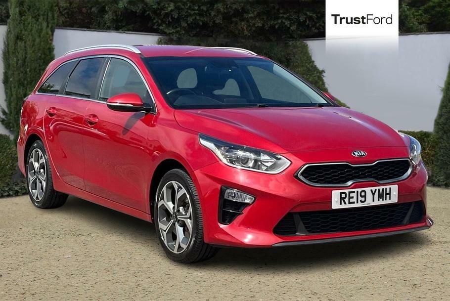Compare Kia Ceed 1.4T Gdi Isg 3 Dct RE19YMH Red