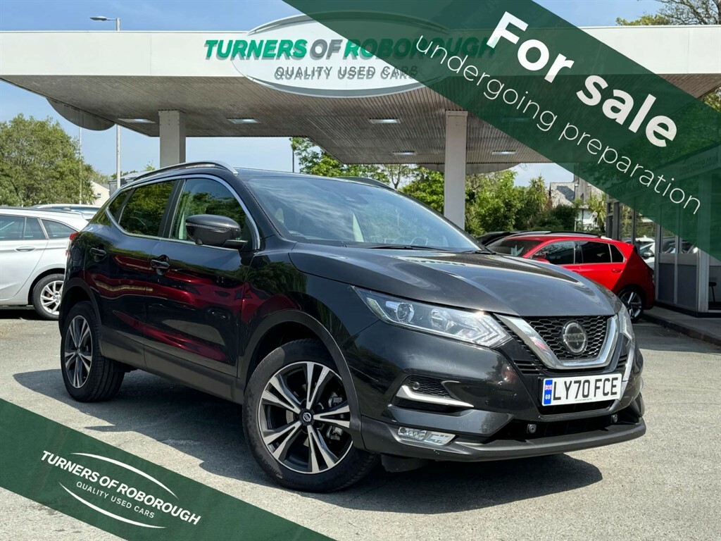 Compare Nissan Qashqai N-connecta Dig-t LY70FCE Black