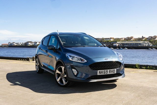 Compare Ford Fiesta 1.0 Active X 123 Bhp NK69RHO Blue