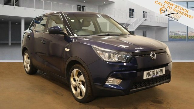Compare SsangYong Tivoli 1.6 Ex 113 Bhp - Free Delivery NG16NHN Blue