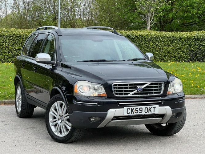 Compare Volvo XC90 2.4 D5 Executive Geartronic Awd CK59OKT Black