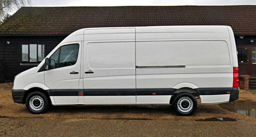 Compare Volkswagen Crafter Panel Van 2.0 Td Lwb High Roof No Vat Cr35 2013 S888FMS White