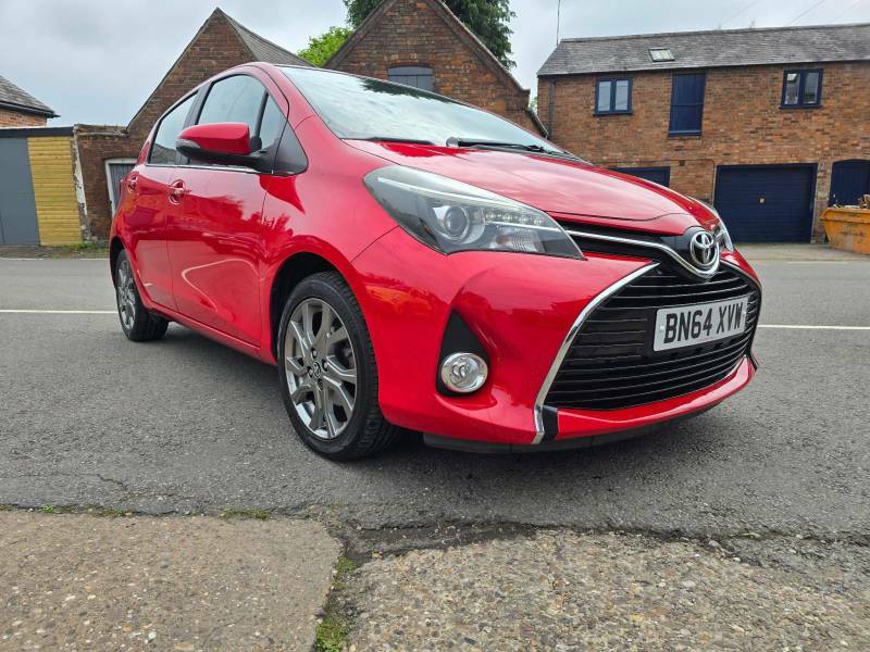 Compare Toyota Yaris Hatchback BN64XVW Red