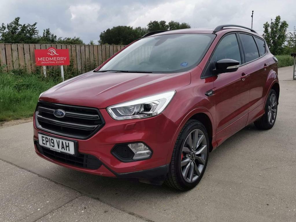 Ford Kuga 1.5 Tdci Ecoblue St-line Edition Euro 6 Ss Red #1