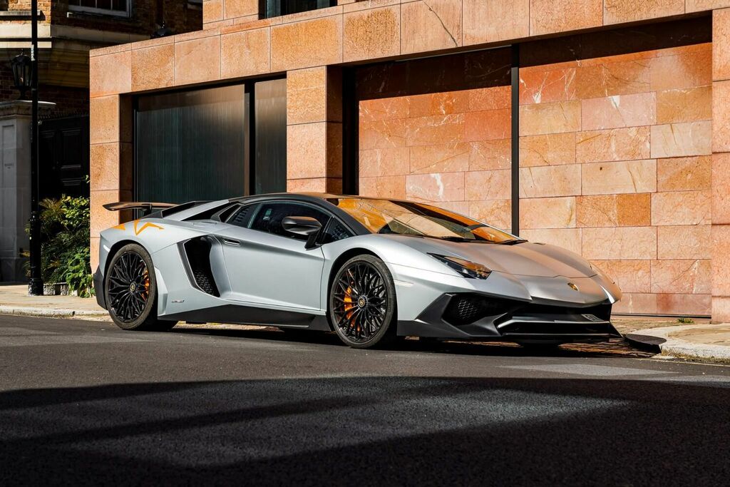 Compare Lamborghini Aventador Coupe  Silver