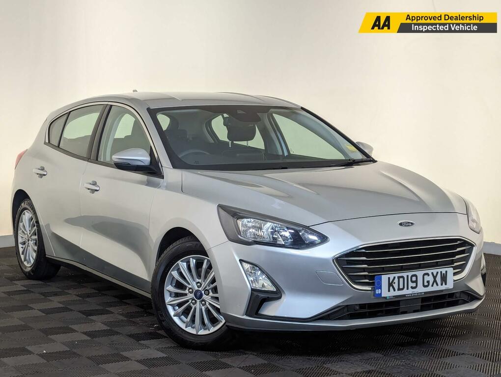 Compare Ford Focus 1.5T Ecoboost Titanium Euro 6 Ss KD19GXW Silver