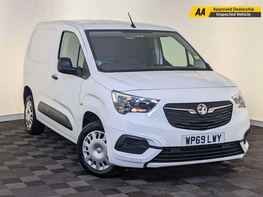 Compare Vauxhall Combo Combo 2300 Sportive Ss WP69LWY White