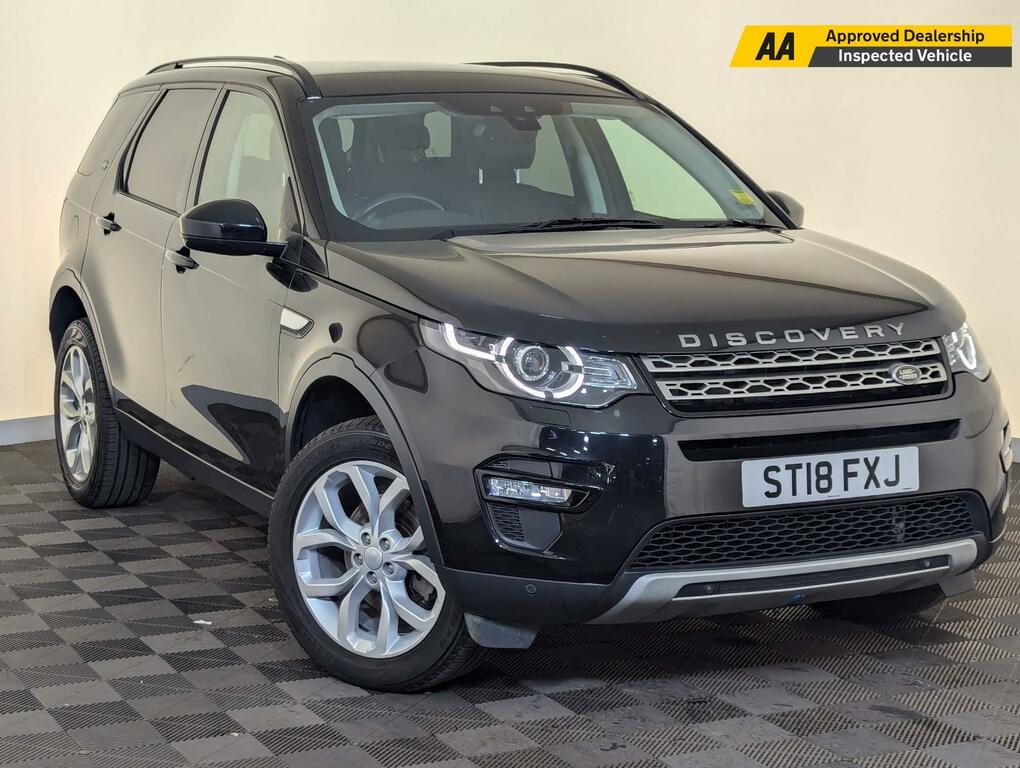 Compare Land Rover Discovery Hse 7Seat ST18FXJ Black