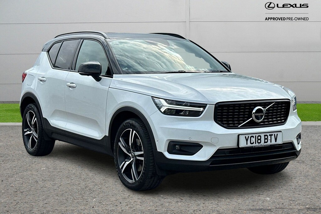 Compare Volvo XC40 2.0 D4 First Edition Awd Euro 6 Ss YC18BTV White