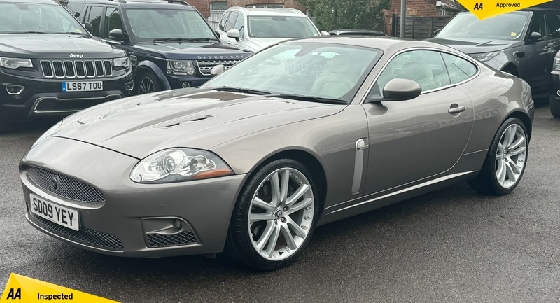 Compare Jaguar XKR 4.2 V8 Euro SD09YEY Grey