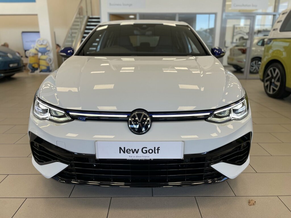 Compare Volkswagen Golf Volkswagen Golf Hatchback Special Edition 2.0 Tsi KM73LGA White