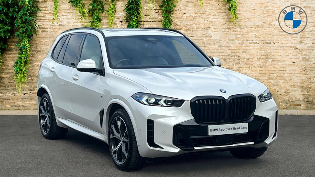 Compare BMW X5 X5 Xdrive30d M Sport GY73DYT White