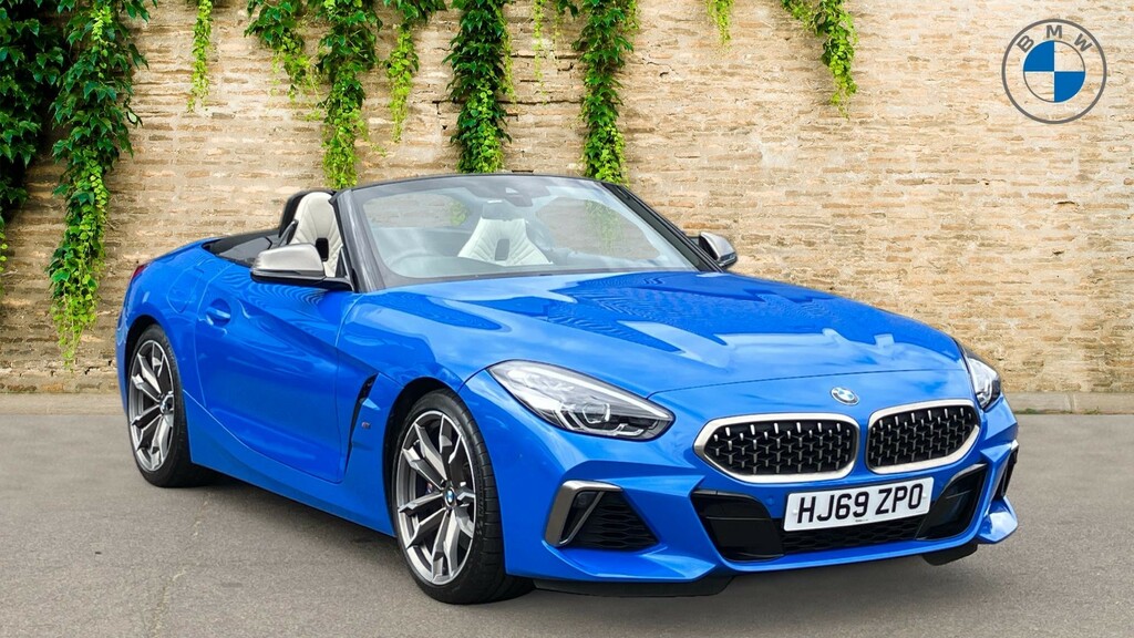 Compare BMW Z4 Z4 M40i HJ69ZPO Blue