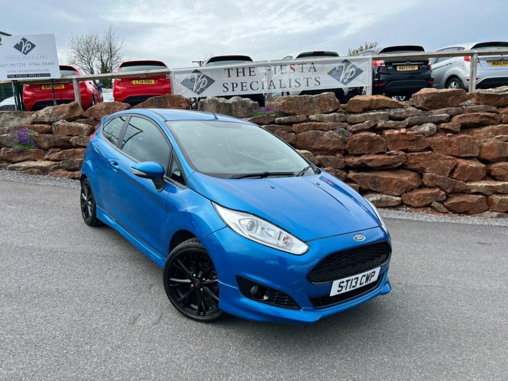 Compare Ford Fiesta 1.0T Ecoboost Zetec S Euro 5 Ss ST13CWP Blue