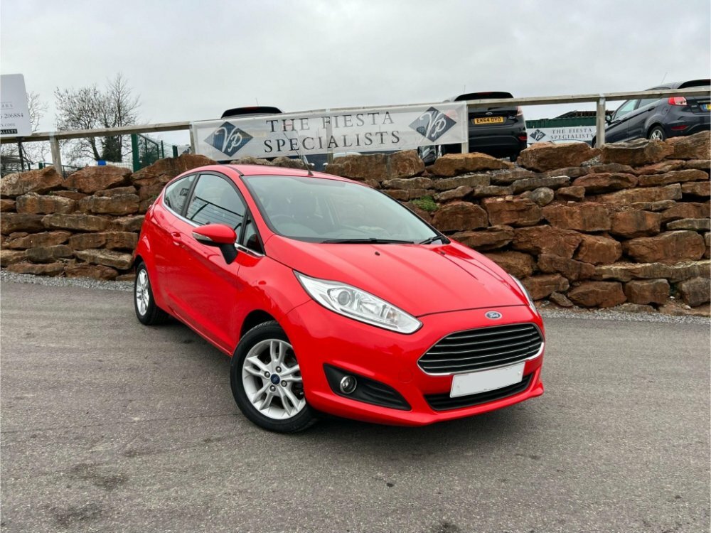 Compare Ford Fiesta 1.0T Ecoboost Zetec Euro 5 Ss EK63EDF Red