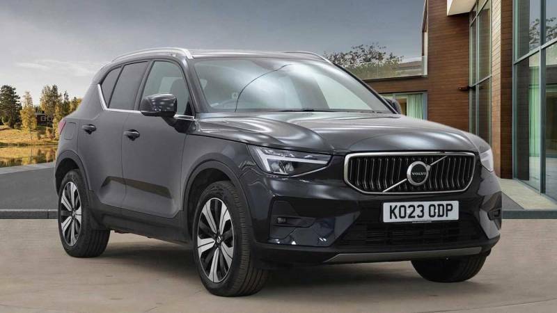 Compare Volvo XC40 T5 Phev Recharge Ultimate Bright KO23ODP Black