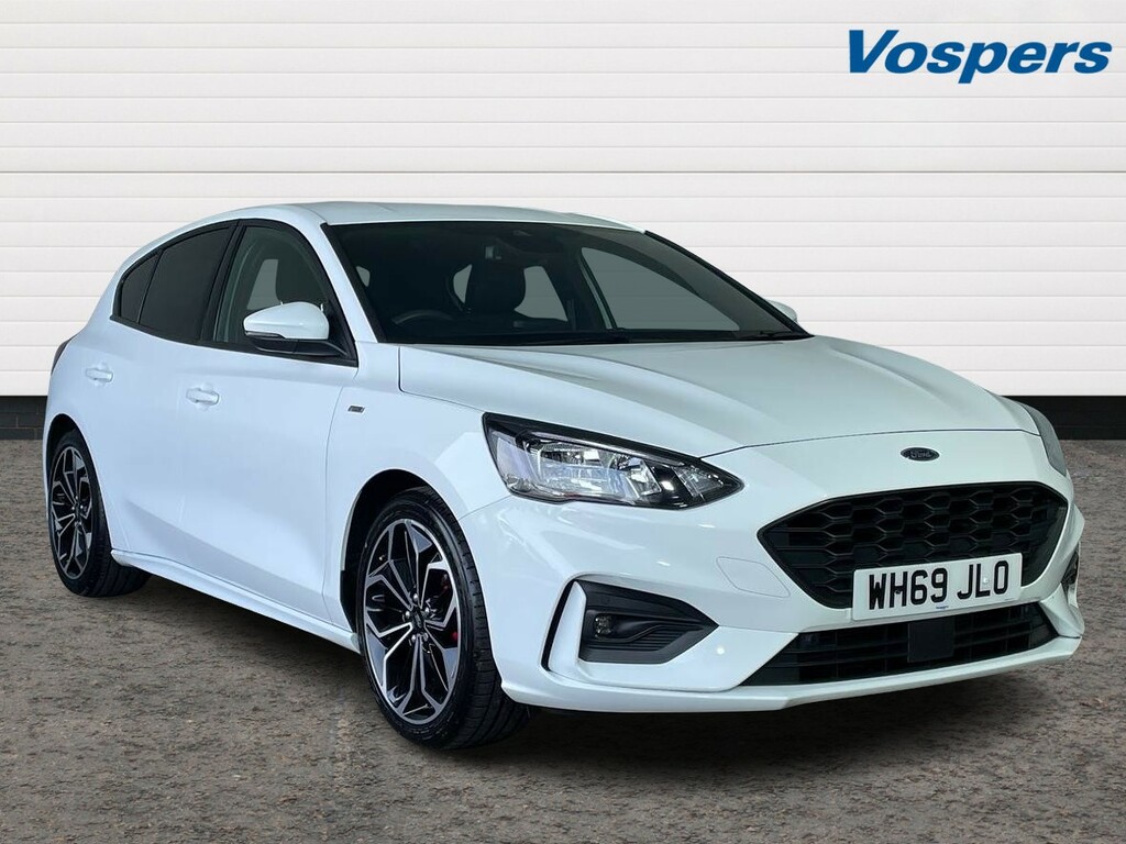 Compare Ford Focus 1.0 Ecoboost 125 St-line X WH69JLO White