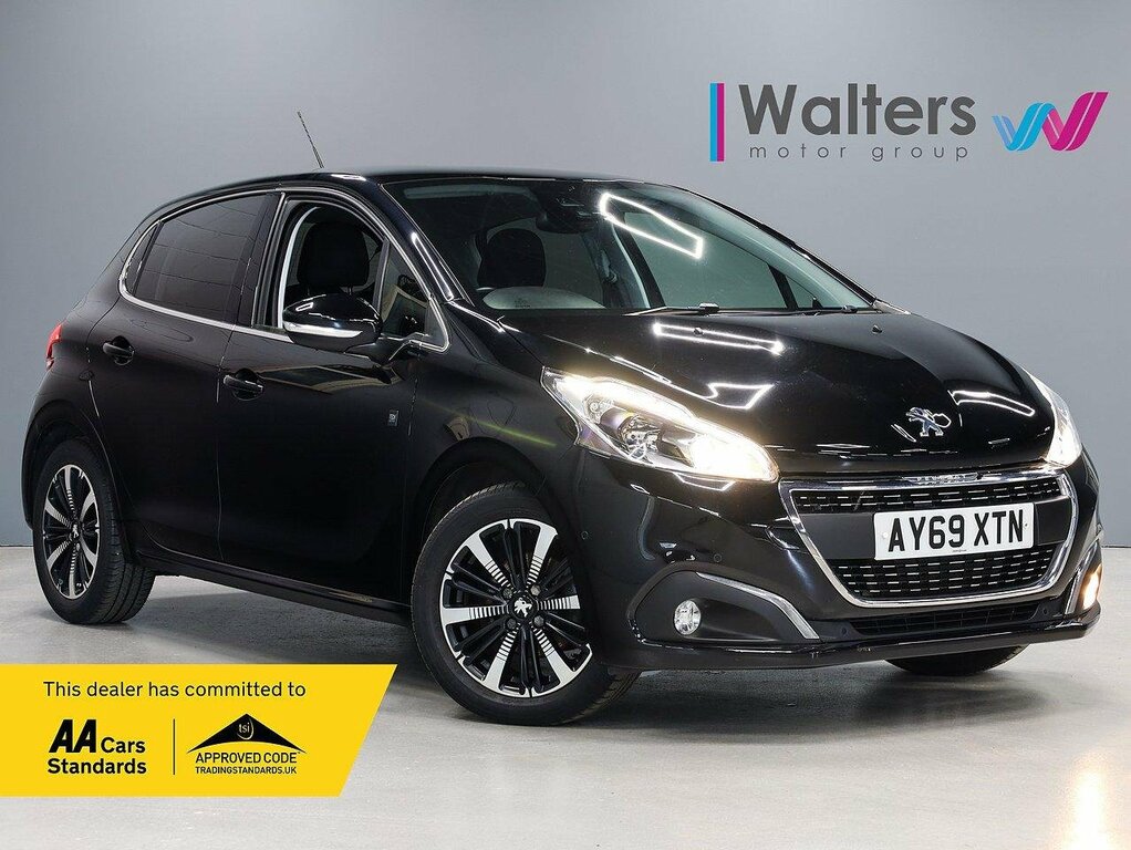 Compare Peugeot 208 208 Tech Edition Ss AY69XTN Black