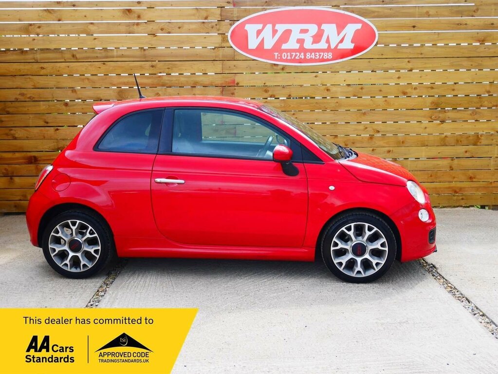 Compare Fiat 500 0.9 Twinair S Euro 5 Ss WU63YHM Red