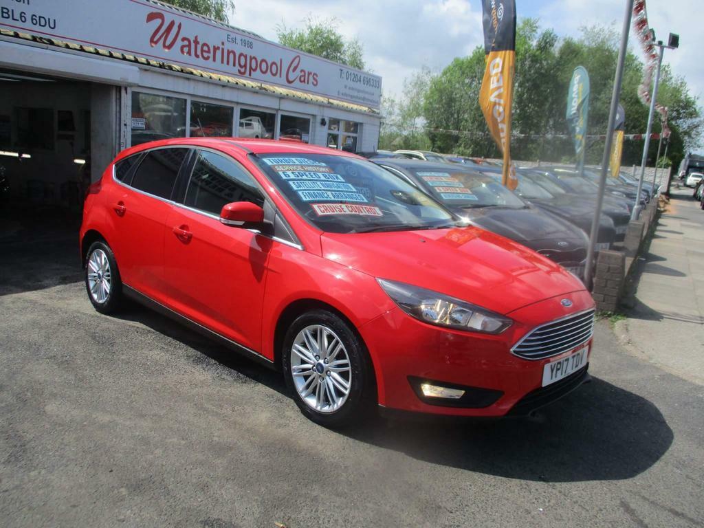 Compare Ford Focus 1.5 Tdci Zetec Edition Euro 6 Ss YP17TDV Red