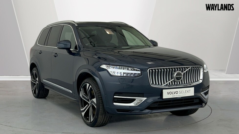 Compare Volvo XC90 Recharge Ultimate, T8 Awd Plug-in Hybrid, OU73LKO Blue