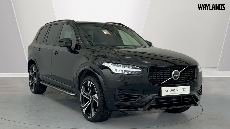 Compare Volvo XC90 Recharge Ultimate, T8 Awd Plug-in Hybrid, OE73ULP Black