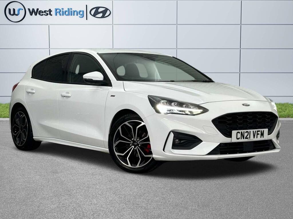 Compare Ford Focus 1.0T Ecoboost Mhev St-line X Edition Euro 6 Ss CN21VFM White