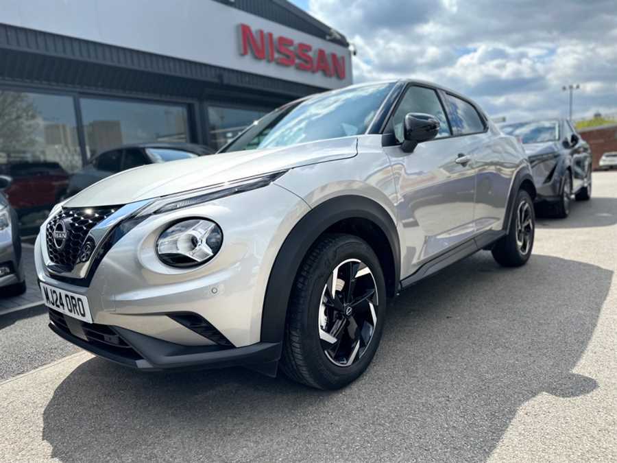 Compare Nissan Juke 1.0 Dig-t 114 N-connecta MJ24DHK Blue