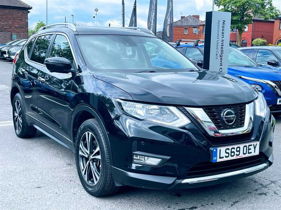 Compare Nissan X-Trail 1.7 Dci N-connecta 7 Seat LS69OEY Black