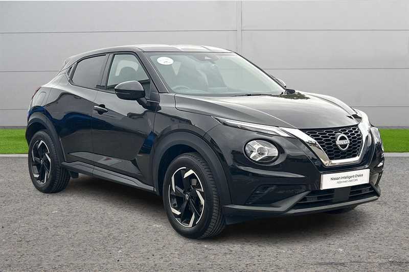 Compare Nissan Juke 1.0 Dig-t 114 N-connecta Dct OW23ZYK Black