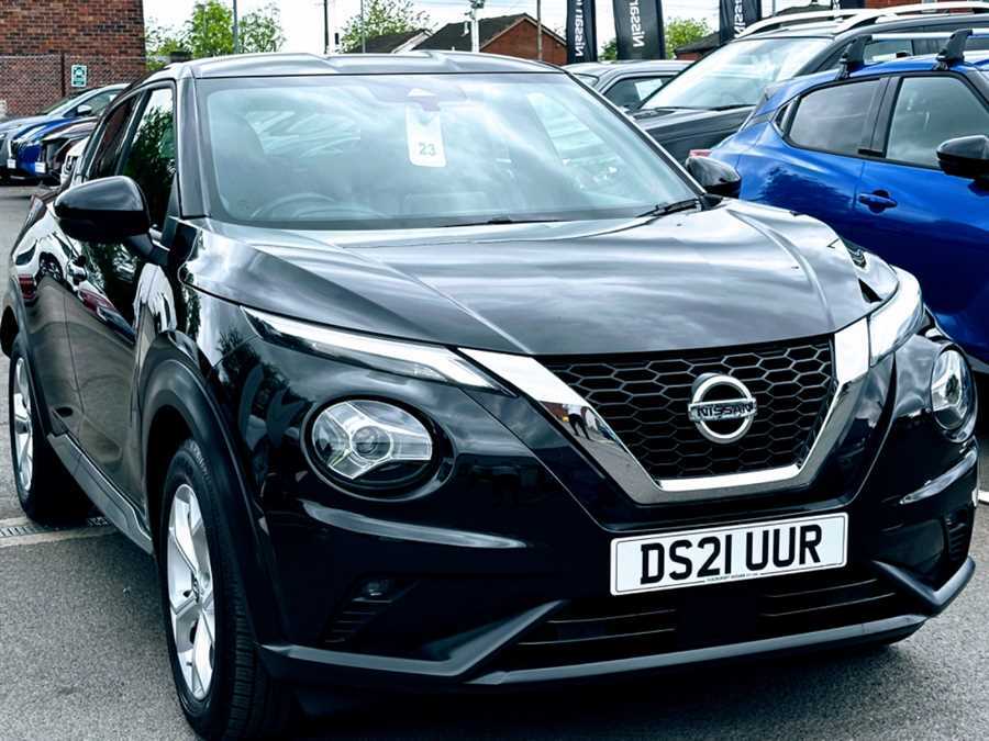 Compare Nissan Juke 1.0 Dig-t N-connecta Dct DS21UUR Black