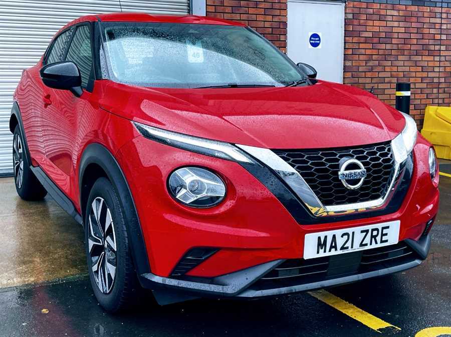 Compare Nissan Juke 1.0 Dig-t 114 Acenta MA21ZRE Red