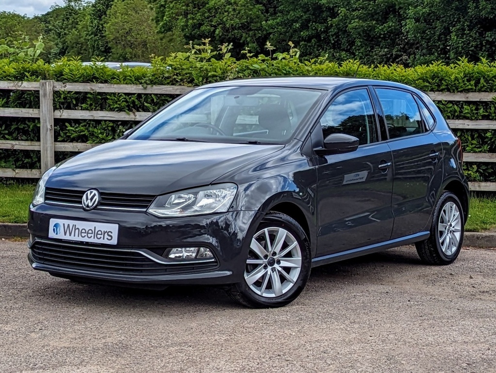 Compare Volkswagen Polo Tdi Bluemotion Tech Se  Grey
