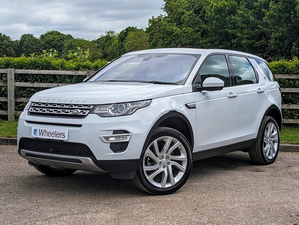 Compare Land Rover Discovery Sport Sd4 Hse Luxury  White